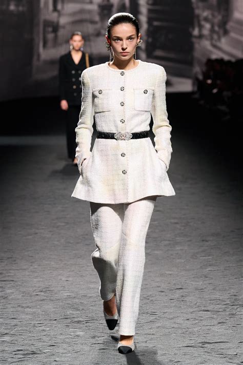 chanel suit 2023|Chanel spring 2023 fashion.